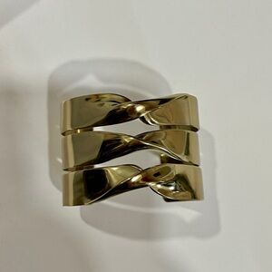 Stella & Dot twist knot bangle